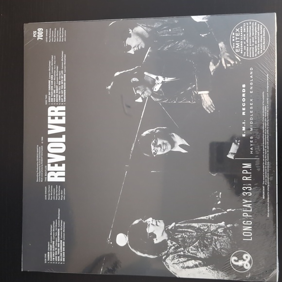 NIB The Beatles Revolver Vinyl Album - Picture 2 of 3